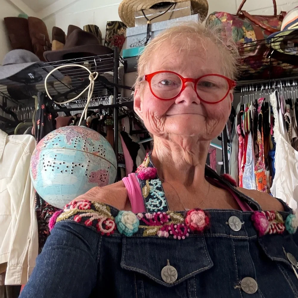 NWT Alma Soul off shoulder cropped Colorful embroidered Denim Jacket - Picture 6 of 10